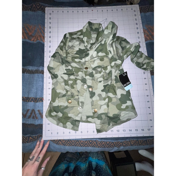Girls Okie Dokie Camo Jacket Size 4T Green - Picture 2 of 2